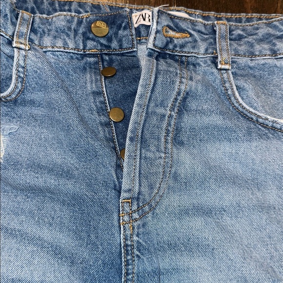 Zara Blue Distressed Jean Shorts size 6 - Picture 4 of 5
